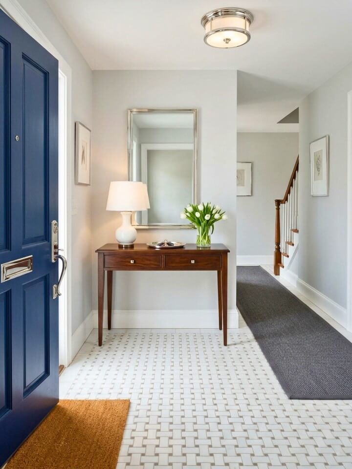 basketweave entryway tile with classic detail
