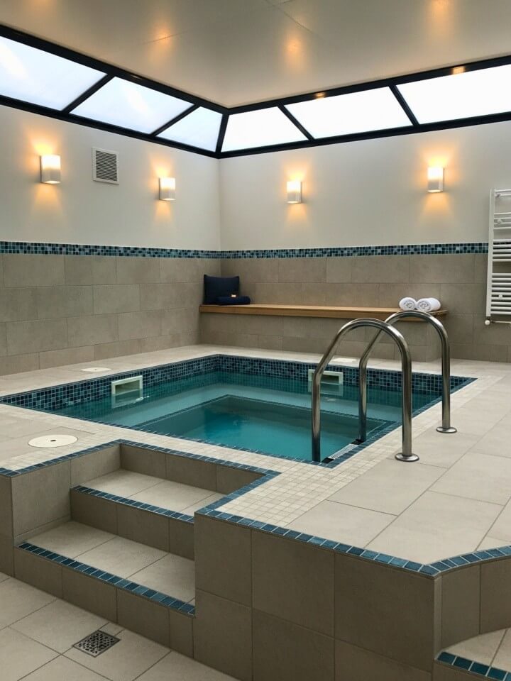 small plunge pool ideas for compact rooms